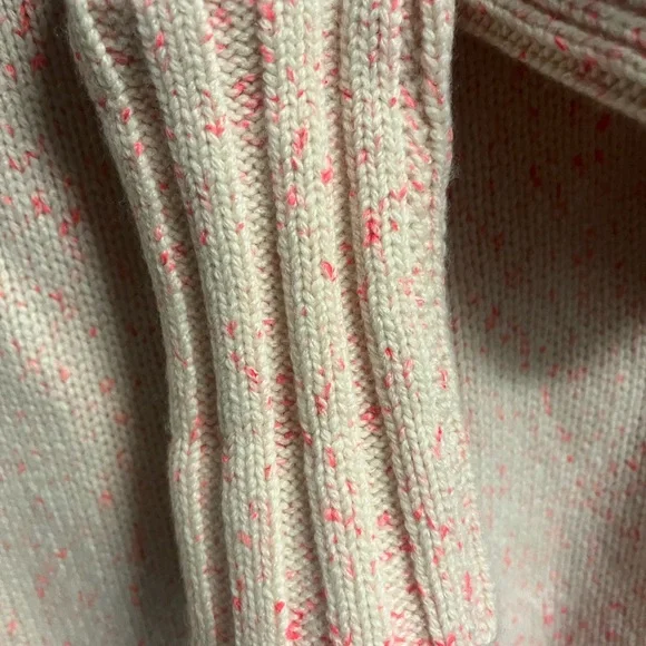 Autumn cashmere sweater- cream with subtle small hot pink spot-great cond Xsmall
